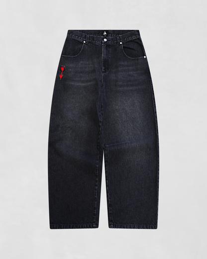 PIERCING BLOOD JEANS